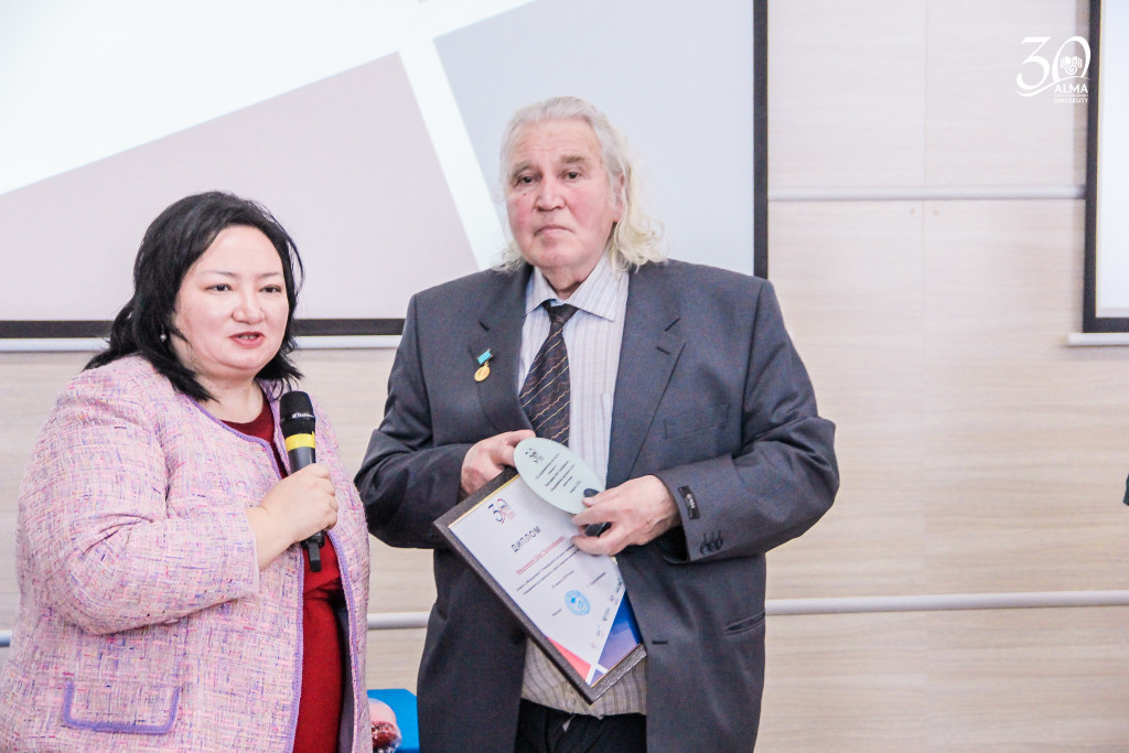 «For Academic Honesty» award to 5 Kazakhstan professors